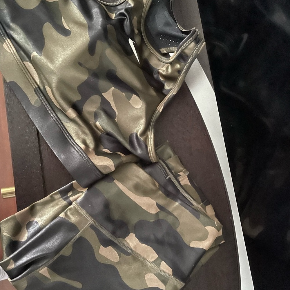 Nike camo leggings and sports bra set